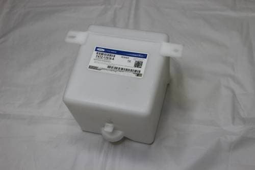 Ford Motorcraft Washer Fluid Reservoir, Ford (1995-97) F-250 & F-350 7.3L Power Stroke
